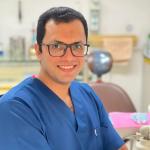 دكتور احمد محرم عفيفى اخصائي تقويم الاسنان دكتور اسنان متخصص في اسنان بالغين و تقويم في المعادي