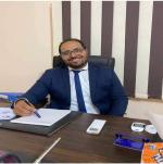 دكتور رؤوف راشد مدرس جامعي تخصص باطنة في 6 اكتوبر
