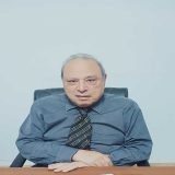 دكتور أحمد أسماعيل استشارى اول امراض الباطنة و الضغط و السكر في الزيتون