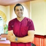 دكتور رامي محمد حسين أخصائي علاج الجذور وتجميل الأسنان في سموحة