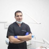 دكتور وليد عبد الرحمن أخصائي اسنان في مصر الجديدة