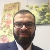 دكتور محمد حلمي استشارى و مدرس جراحات المخ و الاعصاب في الرحاب