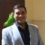 دكتور أحمد العشري أخصائي عيون في الزقازيق