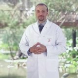 دكتور مصطفي محمود استشاري الحقن المجهري وتاخر الانجاب والمناظير، ومدرس امراض في الهرم
