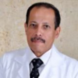 دكتور محمد انور خلف استاذ و رئيس قسم طب و جراحات العيون بكلية الطب في المهندسين