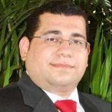 دكتور أحمد سمير أخصائي جهاز هضمي ومناظير في شبرا