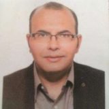 دكتور عمرو الغماز أستاذ مساعد الباطنة العامة وأمراض الدم وزرع النخاع بكلية الطب في مدينة نصر