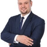 دكتور أحمد سلام استشارى جراحة المخ والأعصاب والعمود الفقرى في مدينة نصر
