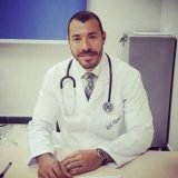 دكتور حسين سليمان أستاذ مساعد الجراحة وجراحة الأورام المعهد القومي للأورام جامعة في الشيخ زايد