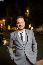 دكتور محمد اسماعيل عليوه اخصائي طب وجراحة الفم والاسنان وزراعة الاسنان -تقويم وتجميل في الهرم