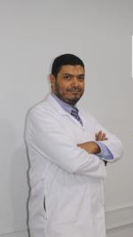 دكتور خالد العسيلي استاذ جراحة الكلى والمسالك البولية والذكورة دكتوراه جراحة الكلى في المعادي