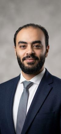 دكتور محمد عبد اللطيف إبراهيم استشاري الحالات الحرجة والقلب كلية طب القصر العيني في حدائق الاهرام