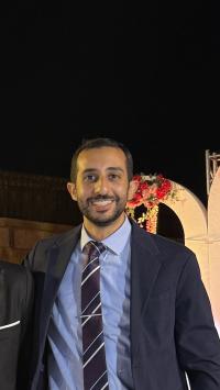 دكتور عمر عبد الحميد نصر الدين مدرس م أمراض النساء والتوليد في الشروق