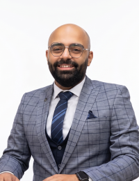 مدرس (م) الباطنه العامه و امراض الدم الاكلينيكيه للكبار مستشفى قصر العينى جامعه القاهره