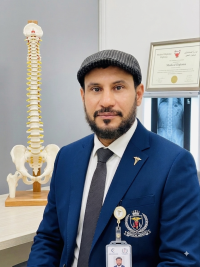 دكتور طه الهواري استشاري جراحة العمود الفقري والعظام في المقطم