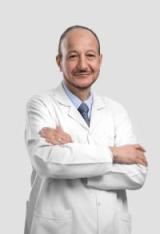 دكتور محمد عبد الفتاح الملطاوي أستاذ بكلية طب عين شمس في التجمع
