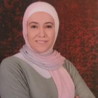 دكتورة رانيا محمود الحسيني استشاري وأستاذ بقسم الجلدية والتناسلية والتجميل طب عين شمس في مصر الجديدة