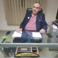 إستشارى الباطنة والسكر وامراض الكلى