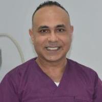 دكتور محمد سليمان أخصائي الحشو التجميلي و تركيبات الاسنان في سبورتنج