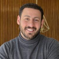 استشاري امراض المخ و الاعصاب و الطب النفسي