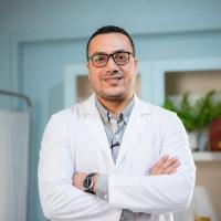 أخصائي نساء وتوليد والحقن المجهري