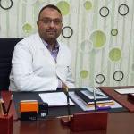 دكتور صالح بكرى أستاذ واستشاري جراحة الفم والاسنان -جامعة القاهرة في فيصل