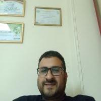 دكتورة عمرو صلاح الدين استاذ التركيبات و زراعه الاسنان في مصر الجديدة