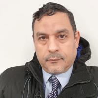 زميل الكلية الملكية للاطباء-انجلترا.استشارى الامراض الباطنه.