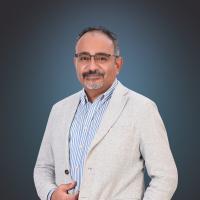 دكتور خالد سعيد أستاذ أمراض القلب والأوعية الدموية طب عين شمس في التجمع