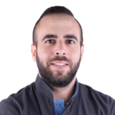 أخصائي طب الفم و الأسنان و أخصائي تقويم الأسنان و طب أسنان الأطفال