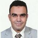 دكتور محمد رجب استاذ جراحة المخ والاعصاب -طب القصر العيني في امبابة