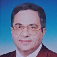 استشاري امراض النساء والتوليد 
دكتوراه النساء والتوليد