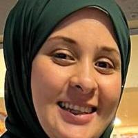 أخصائي طب الفم والاسنان