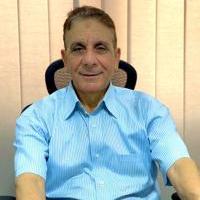 دكتور احمد منصور استشاري امراض المسالك البولية في الهرم