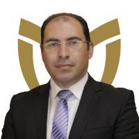 استشاري وأستاذ مساعد علاج الأورام والعلاج الإشعاعي – كلية الطب، جامعة الأزهر – عضو الجمعية الأوروبية لعلاج الأورام – استشاري العلاج الإشعاعي بالمركز الطبي العالمي، مستشفى بهية، مستشفى الجوي التخصصي، مستشفى النيل بدراوي، مستشفى الشرطة