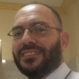 استشارى الامراض الباطنيه والسكر  وامراض الصدر