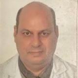 دكتور محمد الصياد استشاري جراحة العظام والعمود الفقري والكسور في 6 اكتوبر