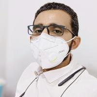 دكتور محمد حسن سيد استشاري جراحة وتجميل الفم والاسنان في ابنوب