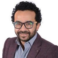 دكتور علي قرقر اخصائي الطب النفسي وعلاج الادمان و العلاقات الاسرية في الشيخ زايد