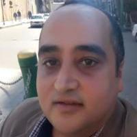 دكتور احمد محمد فتحي بدر اخصائي جراحه الفم وتركيبات الأسنان في الهرم