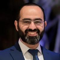 دكتور محمد ابراهيم صالح استشاري طب و جراحة العيون في مدينة نصر