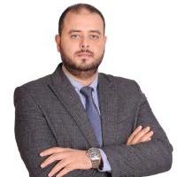 دكتور عمرو عبد السميع استشاري أمراض القلب والرعاية المركزة في جسر السويس
