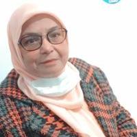 دكتورة عائشة الشحات أستشاري أول الباطنة العامة في 6 اكتوبر