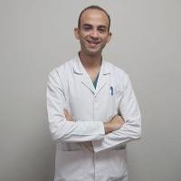 دكتور محمد كمال ابراهيم أخصائى جراحة ومناظير الأنف والأذن والحنجرة رائد طبيب بمستشفيات في الزمالك