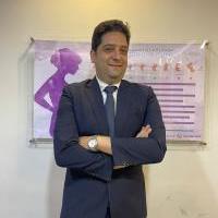 استشاري أمراض الباطنة و الكلى و السكر