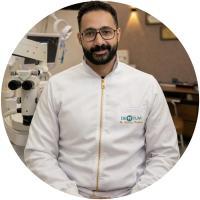 أخصائي طب و جراحة الفم و الأسنان