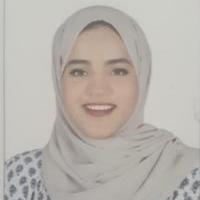 اخصائية الجلدية والتجميل