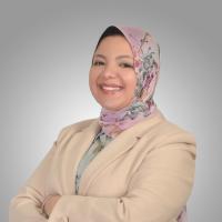 أخصائى الطب النفسي 
حاصلة على الزمالة المصرية و البورد العربي للطب النفسي ، 
معالجة نفسية بمدارس علاجية متعددة