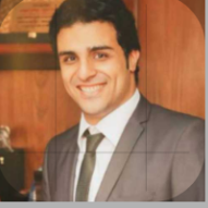 طبيب جراحه الوجه والفكين