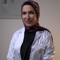 أخصائية امراض الجلدية و التجميل